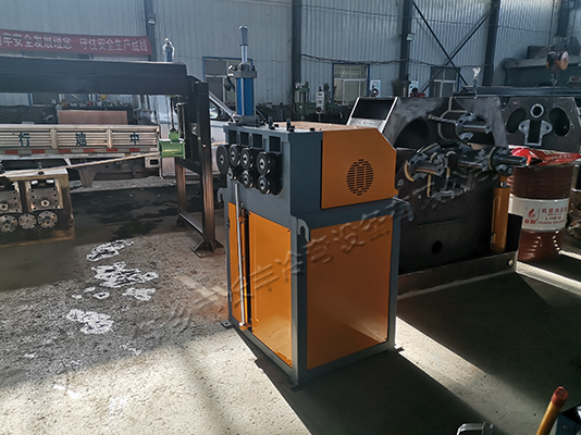 新鄉(xiāng)長豐冷彎七輪盤管機